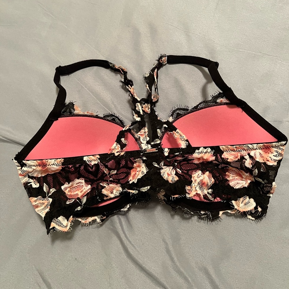 Pink Victoria’s Secret push up bra - Picture 2 of 3